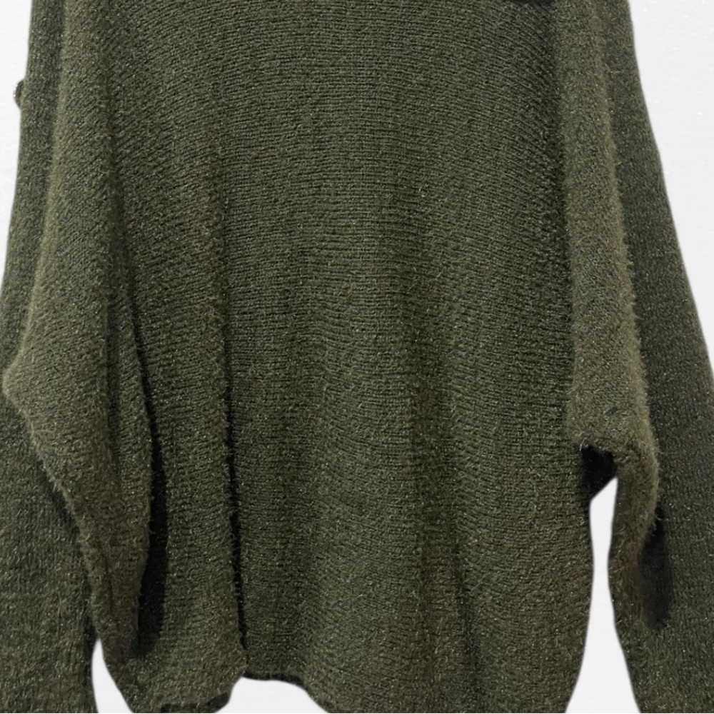 MADE IN ITALY Elegant Beige Sweater with Button Accents - Picture 6 of 7